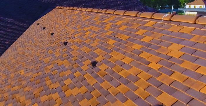Roof with orange and brown colors