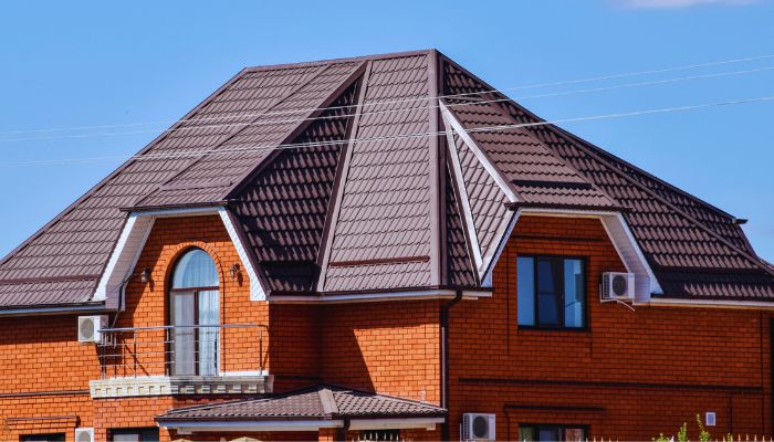 The house with Architectural Style Roof 