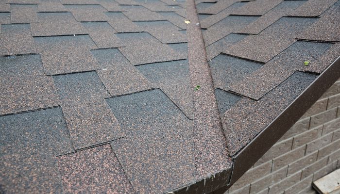 picture of roof with valley flashing 